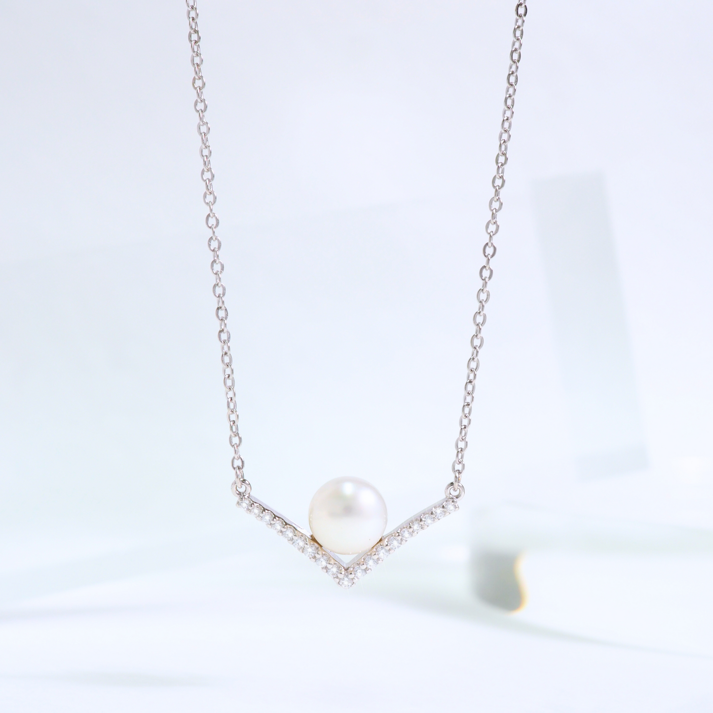 V Shape 925 Sterling Silver Pearl Necklace