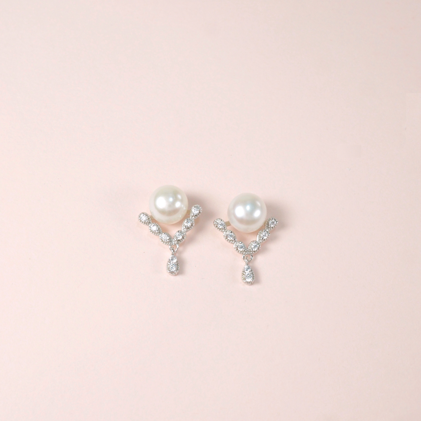 Olive 925 Sterling Silver Pearl Earrings